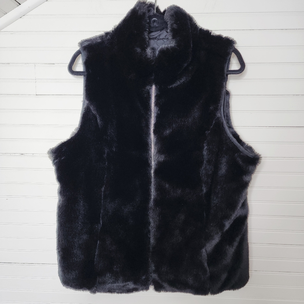 Quilted Faux Fur Reversible Black Zip Front Plush Vest Large
